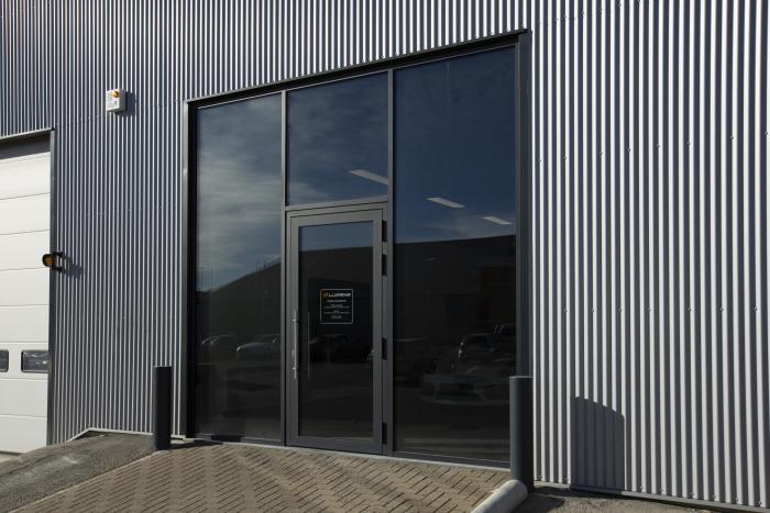 Menuiserie Sac - Porte aluminium Reynaers - Garages Llorens